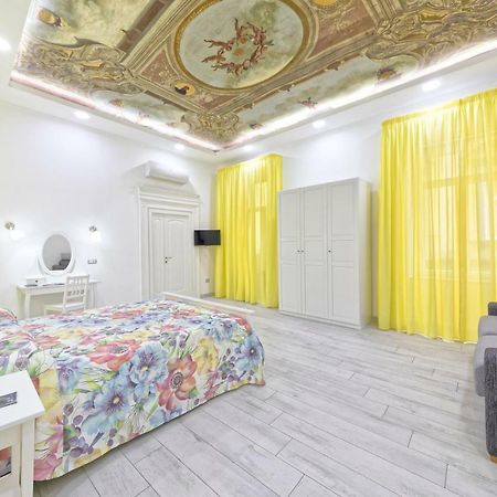 B&B Rest A Napoli エクステリア 写真