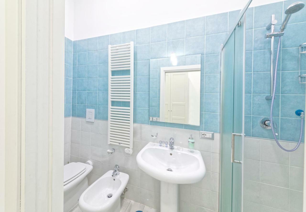 B&B Rest A Napoli エクステリア 写真